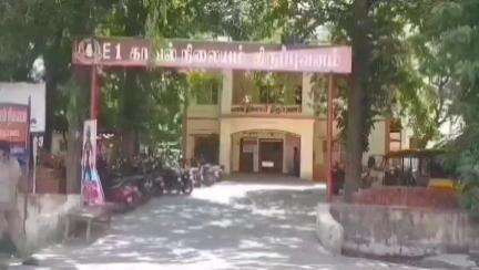 திருப்புவனம்: நரிக்குடி செல்லும் சந்திப்பு சாலை பகுதியில் கஞ்சா விற்பனைக்கு வைத்திருந்ததாக 17 வயது சிறுவன் மீது வழக்கு
