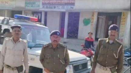 डुमरा: सीतामढ़ी में पुलिस ने बैंकों और वित्तीय संस्थानों में चलाया जांच अभियान