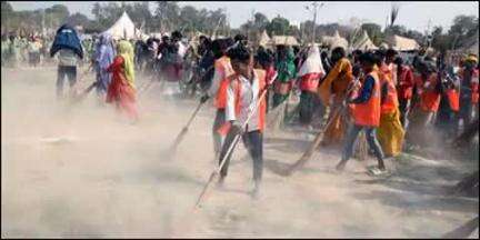 Cleansing the Ghat, Carrying the Blessings

The Twin Efforts After #MahaKumbh2025

Details :https://pib.gov.in/PressReleasePage.aspx?PRID=2107843