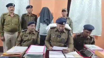 पीरपैंती: चौखंडी गांव के मन्नी मंडल हत्याकांड में पुलिस ने एक महिला आरोपी को गिरफ्तार किया, उसे न्यायिक हिरासत में भेजा गया।