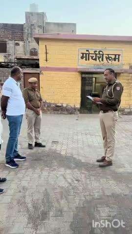 पोकरण: पुलिस थाना क्षेत्र सांकड़ा में हुई श्रमिक की हत्या के मामले में मंगलवार को पोकरण अस्पताल में शव का पोस्टमार्टम