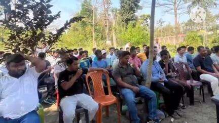 তামুলপুৰ: যুৱ বিপিএফৰ সভাপতি ৰিঞ্জয় বড়োৰ উপস্থিতিত দেওটাৰী গাৱত সোবাইঝাৰ ব্লক বিপিএফৰ এক ইন্টাৰেকচন আৰু যুৱ সভা অনুষ্ঠিত হয়