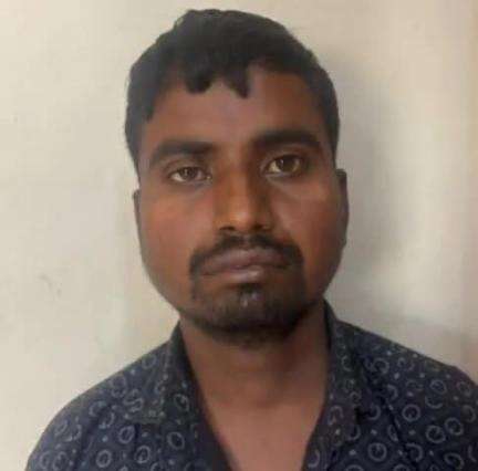 ಅಥಣಿ: ಪಟ್ಟಣದಲ್ಲಿ ನ್ಯಾಯಾಧೀಶರ ಮನೆಯಲ್ಲಿ ಕಳ್ಳತನ ಮಾಡಿದ ಆರೋಪಿ ಬಂಧನ