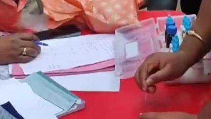 খড়িবাড়ি: ১২৬ গ্রাম ব্রাউন সুগার সহ পানিট্যাঙ্কি থেকে গ্রেপ্তার দম্পতি