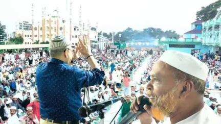 জাঙ্গিপাড়া: হুগলির ফুরফুরা শরীফে পীরজাদা ত্বহা সিদ্দিকী সাহেবের আমন্ত্রণে দাওয়াত-এ-ইফতার অনুষ্ঠানে শ্রীরামপুরের সাংসদ