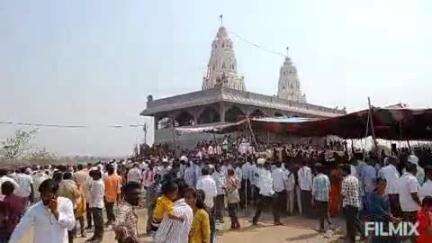 धर्माबाद: विळेगाव थडी येथे शिव पार्वती विवाह सोहळ्यासाठी भाविकांची मोठ्या प्रमाणात उपस्थिती