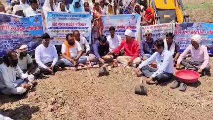 पानसेमल: जलगंगा संवर्द्धन अभियान के तहत ग्राम वांगरा में साफ-सफाई अभियान और तालाब गहरीकरण का भूमिपूजन किया गया