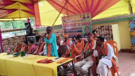 खजौली विधानसभा सक्रिय सदस्य सम्मेलन को संबोधित करते हुए।