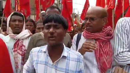 कान्हाचट्टी: वन पट्टे को लेकर चतरा में लोगों ने निकाला आक्रोश मार्च