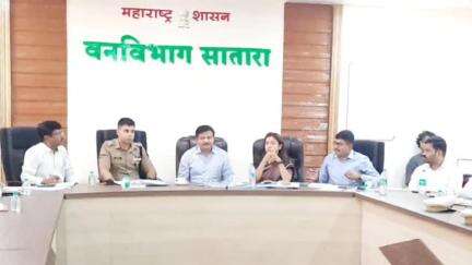 महाबळेश्वर: महाबळेश्वर महापर्यटन उत्सव साजरा करण्यासाठी 
सर्वच विभागांनी समन्वयातून तयारी करावी : 
जिल्हाधिकारी संतोष पाटील