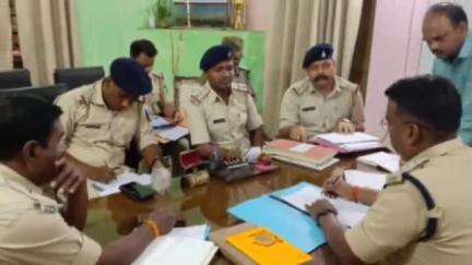 मुसाबनी: डीएसपी कार्यालय में मासिक अपराध गोष्ठी का किया गया आयोजन