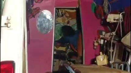 பல்லடம்: பெரும்பாலி அருகே நின்று கொண்டிருந்த லாரி மீது ஆம்புலன்ஸ் மோதியதில் இருவர் உயிரிழப்பு
