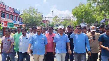 লাভপুর: BJP-CPI(M)-র ষড়যন্ত্রে শিক্ষক-শিক্ষিকাদের চাকরি বাতিলের অভিযোগ, লাভপুরে প্রতিবাদ মিছিল করল TMCP ও যুব তৃণমূল