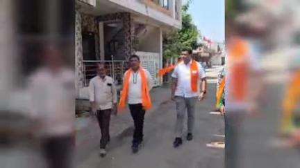 કામરેજ: સુરત જિલ્લા ભાજપ સંગઠનના પ્રમુખ ભરત ભાઈએ નવાગામ ખાતે લોકોની રજુઆતો સાંભળી