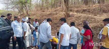 चांदूर रेल्वे: चिरोडी समोर चार चाकी वाहनाचा अपघात, अपघातग्रस्तांसाठी देवदूत ठरले आमदार प्रताप अडसड जखमींना नेले आपल्या वाहनातून