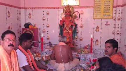 পূর্বস্থলী ২: পাটুলির শ্রীরামপুর ও কালনা স্টেশন এলাকায় হনুমান জয়ন্তী উপলক্ষ্যে বজরংবলী পুজোর আয়োজন