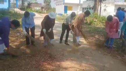 মানবাজার ২: বারী হাসপাতালে অনুষ্ঠিত হলো স্বচ্ছতা অভিযান,উপস্থিত বিধায়ক