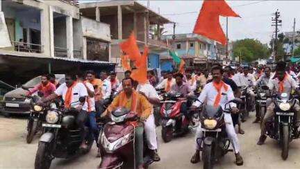 శంకరంపేట ఏ: పెద్ద శంకరంపేట మండల వ్యాప్తంగా ఘనంగా హనుమాన్ విజయోత్సవ శోభాయాత్ర, ప్రత్యేక పూజలు