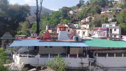 द्वाराहाट: बिखोति मेले का उद्घाटन विधायक मदन सिंह बिष्ट ने शिवालय में किया, राणा गांव के नगरों ने मंदिर में की पूजा