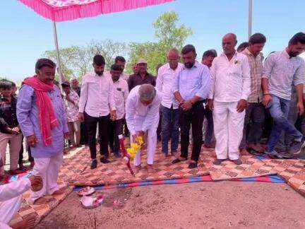 જસદણ: જસદણ બોધરાવદર માઈનોર બ્રિજ નું ભુમી પુજન કેબિનેટ મંત્રી કુંવરજીભાઈ બાવળીયા નાં હસ્તે કરવામાં આવ્યું