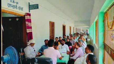 बड़हरिया: बड़हरिया बी०एस०बी०अम्बेडकर विद्यालय में अंबेडकर जयंती पर सांस्कृतिक कार्यक्रम के लिए बैठक