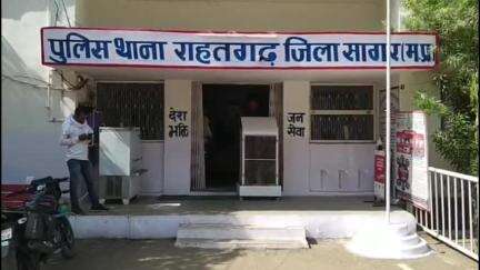राहतगढ़: ढेकरी गांव में आम के पेड़ पर युवक का शव मिला, फंदे से लटका हुआ था, पुलिस कर रही है जांच