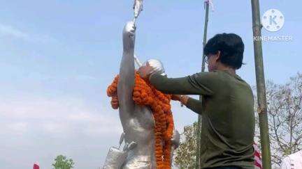 सोनाहातु: भेलवाटुंगरी बिरसा चौक में भगवान बिरसा के मूर्ति स्थापना कार्यक्रम में विधायक ने किया मालाअर्पण