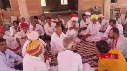 सेड़वा: विधायक पदमाराम मेघवाल ने दासोरिया गांव का दौरा किया, आमजन से हुए रूबरू