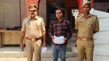 छाता: शेरगढ़ पुलिस ने 80 पव्वा देसी हरियाणा और 1 किलो 900 ग्राम यूरिया के साथ एक अभियुक्त को किया गिरफ्तार