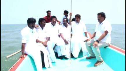 திருவாடனை: பாசி பட்டினத்தில் பாய்மரப் படகு போட்டியை காதர்பாட்ஷா முத்துராமலிங்கம்  MLA துவங்கி வைத்தார்