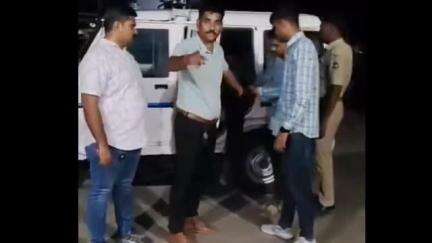 અબડાસા: પાલારા ખાસ જેલમાંથી NDPS ના ગુનાના કાચા કામ વચગાળા જામીન ફરારી ઈનામી કેદીને ધુવઈ અને છછી સિમમાંથી પાસે પકડાયો