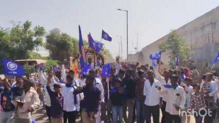 સાંતલપુર: શહેરની વણકર સમાજવાડી ખાતેથી ડો.બાબાસાહેબ આંબેડકરની જન્મ જયંતિ નિમિતે શોભાયાત્રા નીકળી