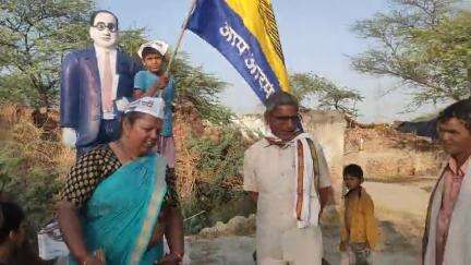 राजू यादव वरिष्ठ प्रदेश उपाध्यक्ष प्रभारी ब्रिज प्रांत प्रत्याशी जिला पंचायत सदस्य वार्ड संख्या 30 पहुंचे बदनपुर गांव