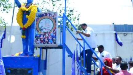 திருவொற்றியூர்: அம்பேத்கரின் பிறந்த நாளை முன்னிட்டு டோல்கேட்டில் அவரது திருவுருவ சிலைக்கு MLA கே.பி.சங்கர் மாலை அணிவித்து மரியாதை