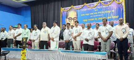 ಚನ್ನಪಟ್ಟಣ: ಪಟ್ಟಣದ ಶತಮಾನೋತ್ಸವ ಭವನದಲ್ಲಿ ಅಂಬೇಡ್ಕರ್ ಜಯಂತ್ಯುತ್ಸವದಲ್ಲಿ ಶಾಸಕ ಯೋಗೀಶ್ವರ್ ಭಾಗಿ