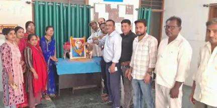 हुसैनाबाद: अनुमंडलीय अस्पताल में डॉ. भीमराव अंबेडकर की जयंती मनाई गई