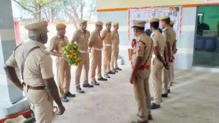 காரியாபட்டி: திருச்சுழி தீயணைப்பு நிலையத்தில் நீத்தார் நினைவு தினம் அனுசரிக்கப்பட்டது
