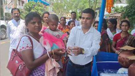 মানবাজার ১: বৈশাখের শুরুতেই জলসত্র শিবিরের উদ্বোধন করলেন মানবাজার-১ নং ব্লক প্রশাসন