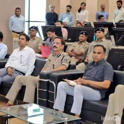 ઘાટલોડિયા: પોલીસ કમિશનરે પાલડી ખાતે AMC ના કંટ્રોલ રુમની લીધી મુલાકાત