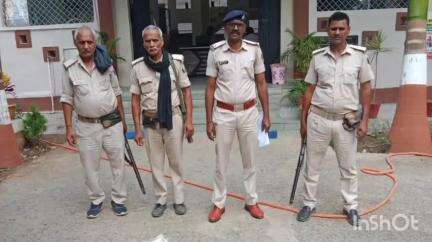 नरहट: अबगिल गांव के पास से पुलिस ने 20 लीटर देसी शराब बरामद की, कारोबारी फरार