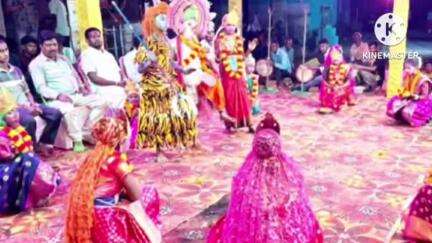 खरसावां: जोजोकुड़मा में चैतपर्व पर छऊ नृत्य की भव्य प्रस्तुति, दर्शक हुए मंत्रमुग्ध