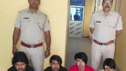 सीकरी: सीकरी पुलिस ने ऑपरेशन एंटी वायरस के तहत ठगी करते 4 साइबर ठगों को किया गिरफ्तार