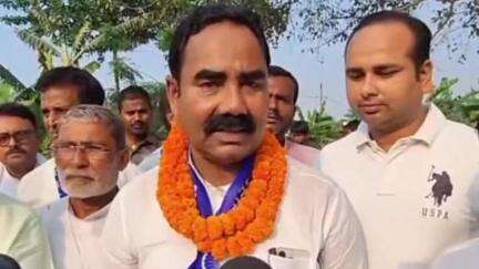 कांटी: पूर्व मंत्री और कांटी विधायक इसराइल मंसूरी ने विधानसभा क्षेत्र में दो चबूतरे का उद्घाटन किया