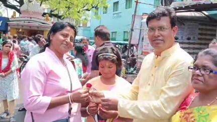 বেলডাঙা ২: বর্ষবরণের পাশাপাশি পশ্চিমবঙ্গ দিবস 
উদযাপন আর জেলা জুড়ে, মুখ্যমন্ত্রীকে 
ধন্যবাদ জ্ঞাপন করলেন রেজিনগরের বিধায়ক
