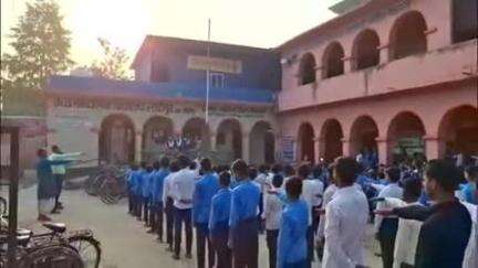 गोरौल: लोदीपुर उच्च माध्यमिक विद्यालय में छात्रों को जल संरक्षण और प्रबंधन की शपथ दिलाई
