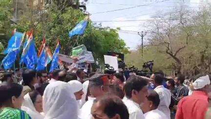 इछावर: भोपाल में ED कार्यालय के बाहर कांग्रेस का प्रदर्शन, इछावर से भी कांग्रेसी शामिल हुए