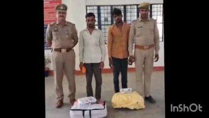 बांगरमऊ: सबलिखेड़ा अंडरपास से पुलिस ने दो चोरों को अवैध तमंचा, कारतूस और चोरी के सामान के साथ किया गिरफ्तार