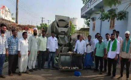 గాంధారి: మేడిపల్లి గ్రామంలో సీసీ రోడ్డు నిర్మాణ పనులు ప్రారంభం