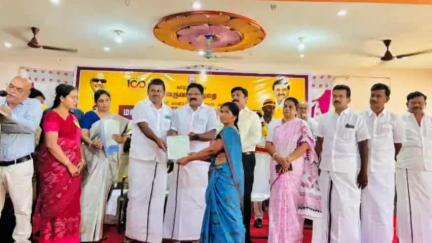 பென்னாகரம்: சுஞ்சல் நத்தம் மக்கள் தொடர்பு முகாமில் 250 பயனாளிகளுக்கு ₹1.36 கோடி நலத்திட்ட உதவிகளை மாவட்ட ஆட்சியர் வழங்கினார்