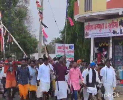 माकड़ी: ग्राम रांधना के पारंपरिक वार्षिक मेले में देवी-देवताओं को कराई गई परिक्रमा